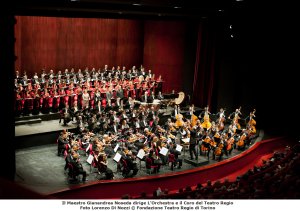 03 Orchestra e Coro del Teatro Regio Torino (foto Lorenzo Di Nozzi)