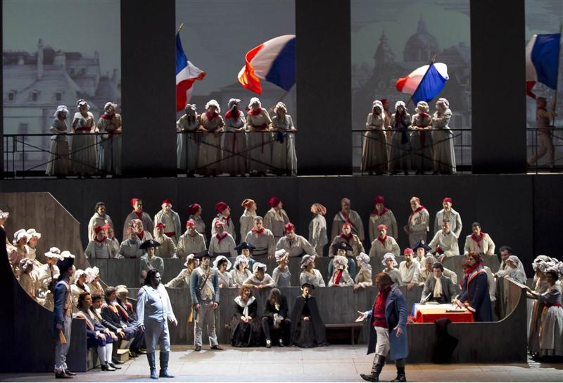 “Andrea Chénier” torna al Teatro Carlo Felice di Genova il 12 aprile