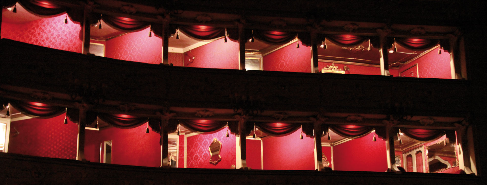 “Così fan tutte” per l’inaugurazione della Stagione al Teatro Sociale di Como