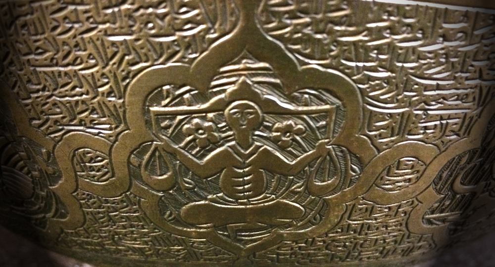 “Luce sui Bronzi”, arte divinatoria islamica al MAO per il ciclo “Mille e una Storia”