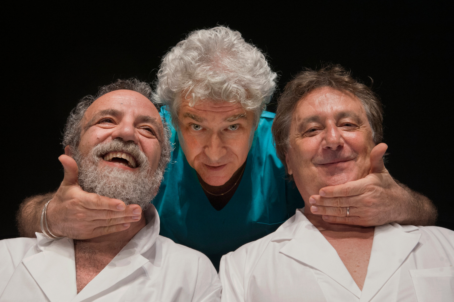 “Matti da slegare”, Giobbe Covatta ed Enzo Iacchetti, diretti da Gioele Dix, al Teatro Superga di Nichelino l’8 aprile.